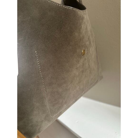 COACH
Brooklyn Medium Suede Shoulder Bag 28 - Picture 13 of 13